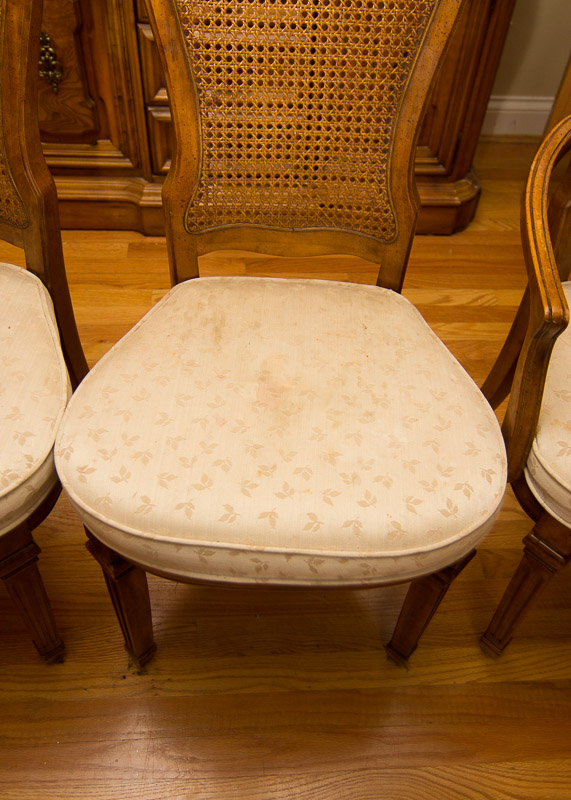 Stanley Furniture Pedestal Dining Table and Chairs