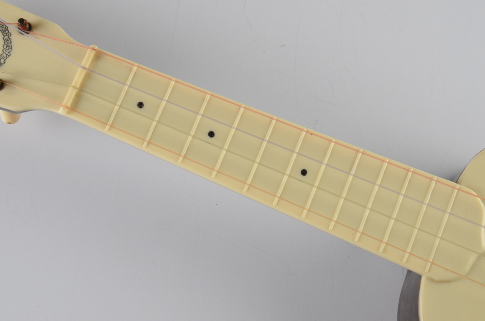 Fin-Der Diamond Head Hawaiian Ukulele