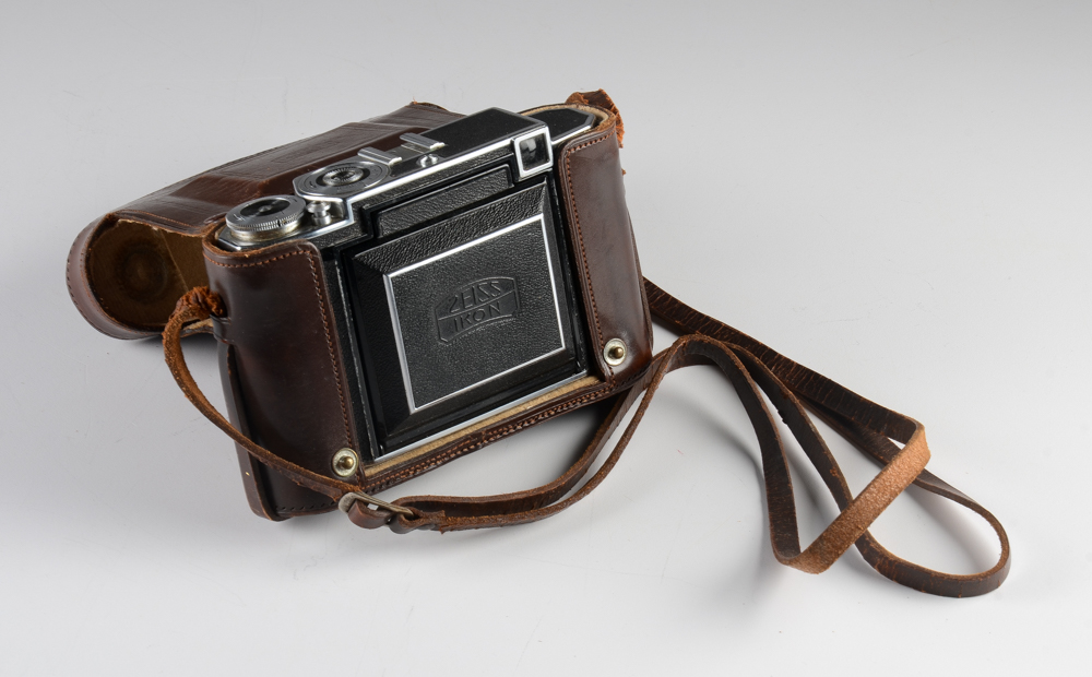 Vintage Zeiss Ikon Camera