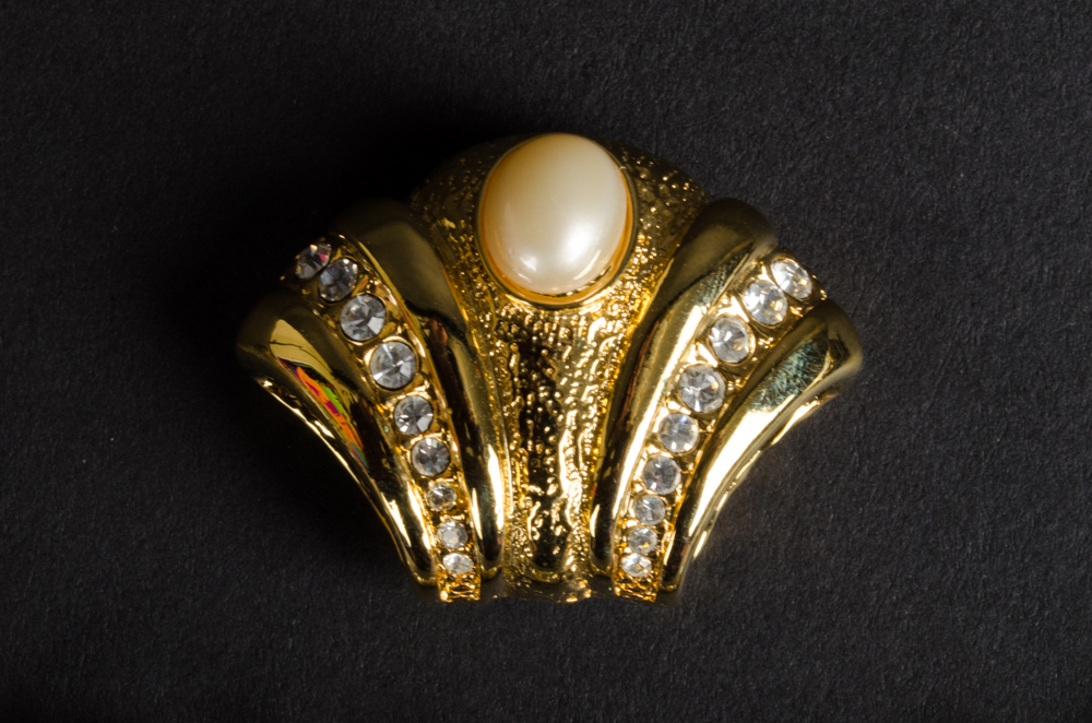 Sweater Bar and Scarf Clip