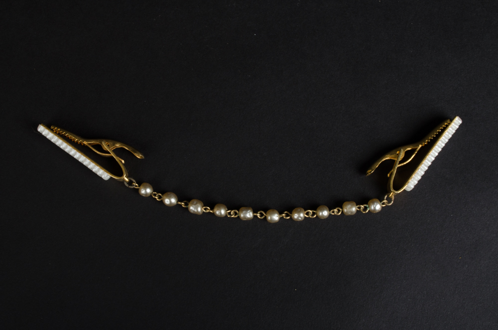 Sweater Bar and Scarf Clip