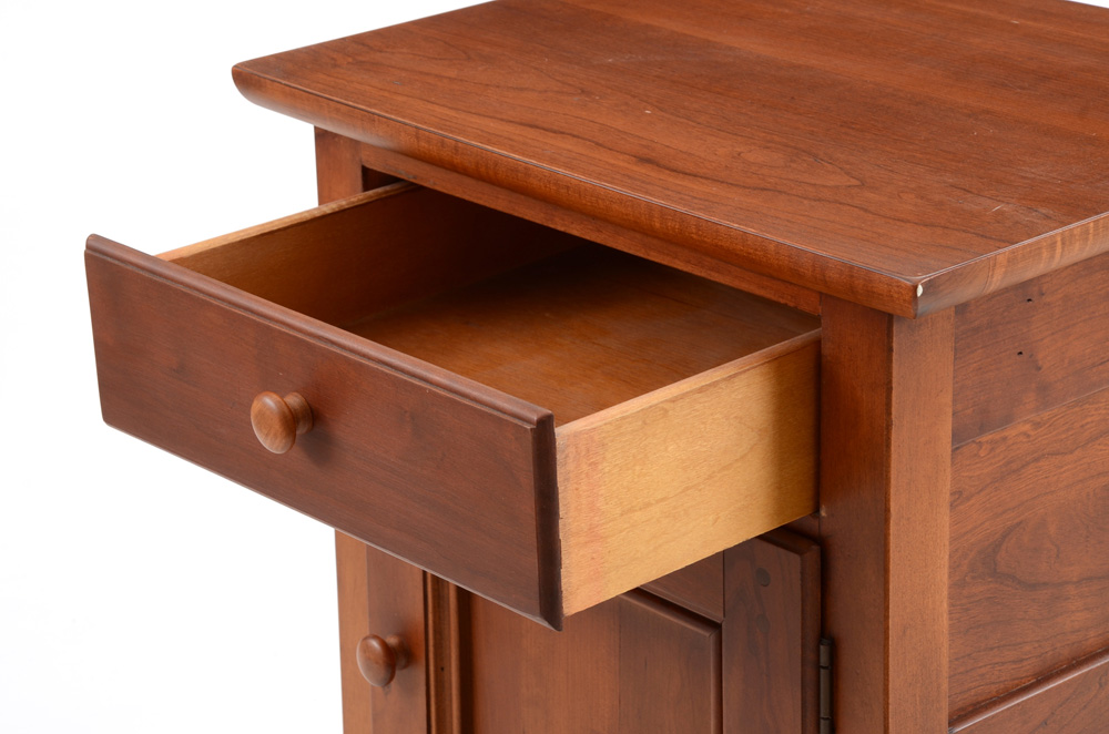 Pair of Lexington Furniture End Tables EBTH