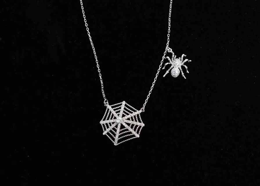 Sterling Silver Webbed Necklace and Earrings