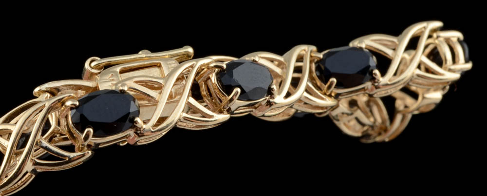 BAITH 14K Yellow Gold Black Onyx Openwork X-Link Bracelet