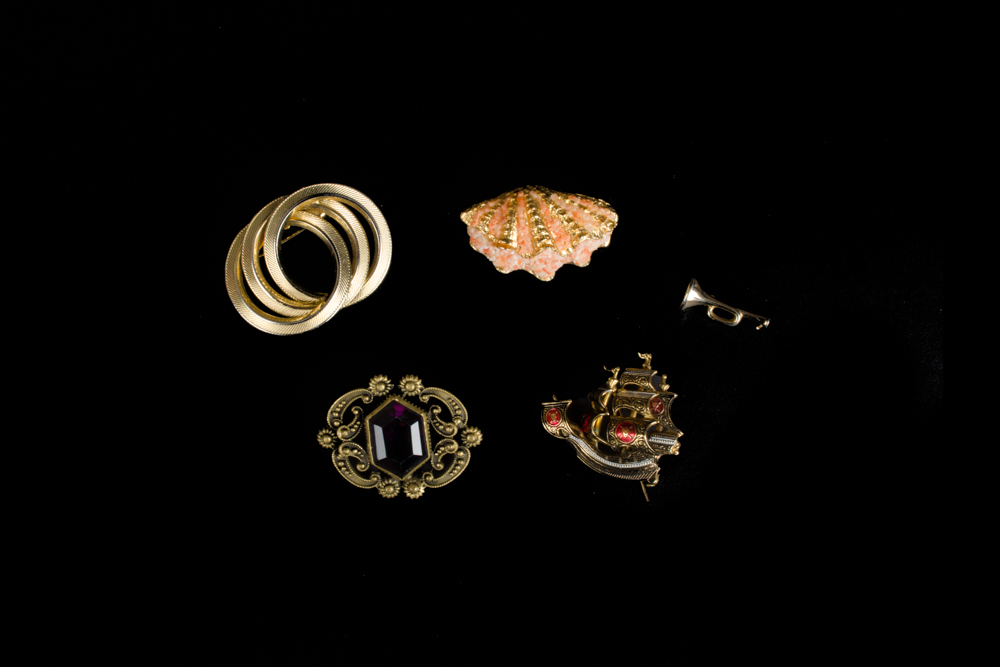 Group of Fashion Jewelry Brooches