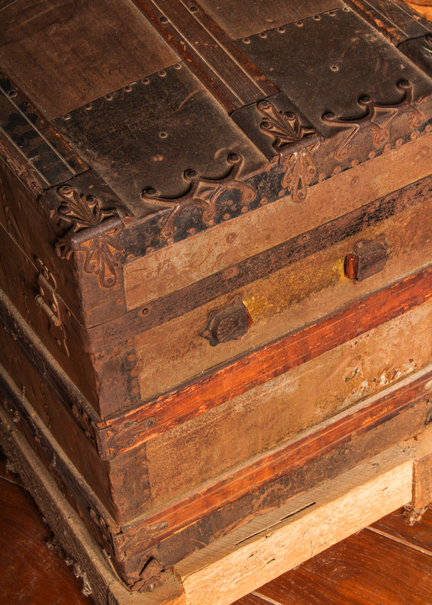 Vintage Metal and Wood Steamer Trunk