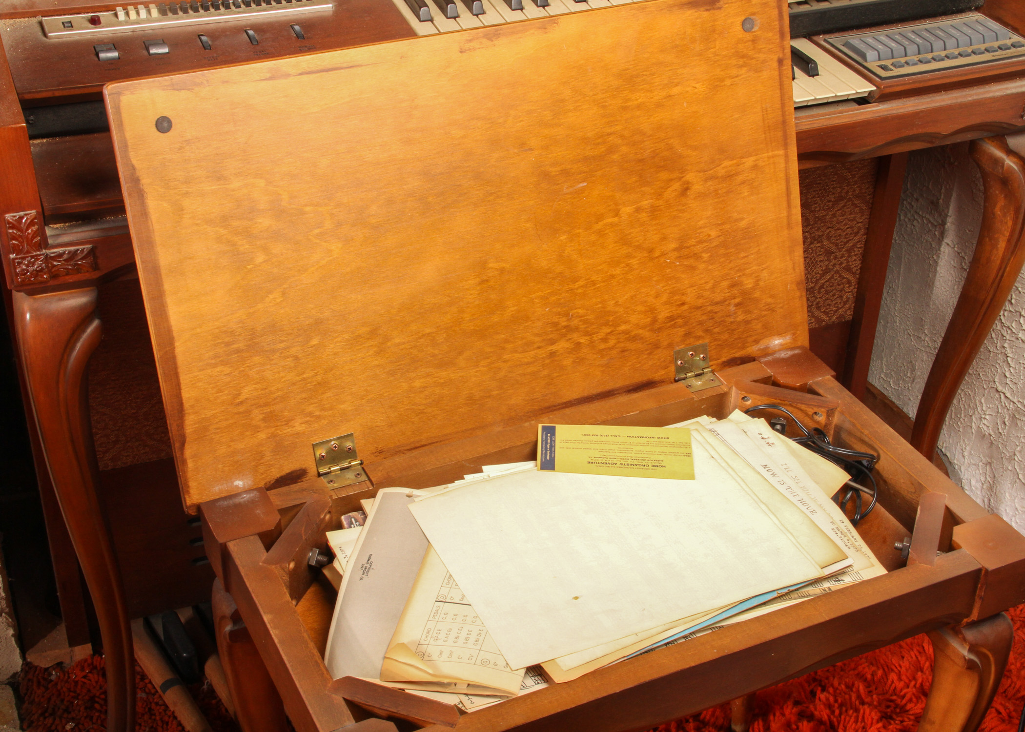 Thomas Solid-State Electronic Organ