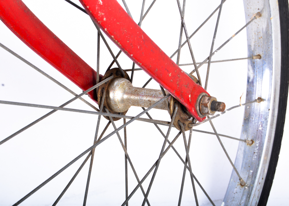 Vintage 1970s Schwinn Sting-Ray Cruiser in Flamboyant Red