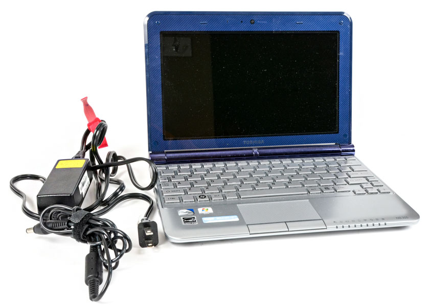 Toshiba NB 305 Laptop