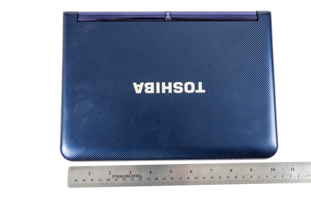 Toshiba NB 305 Laptop