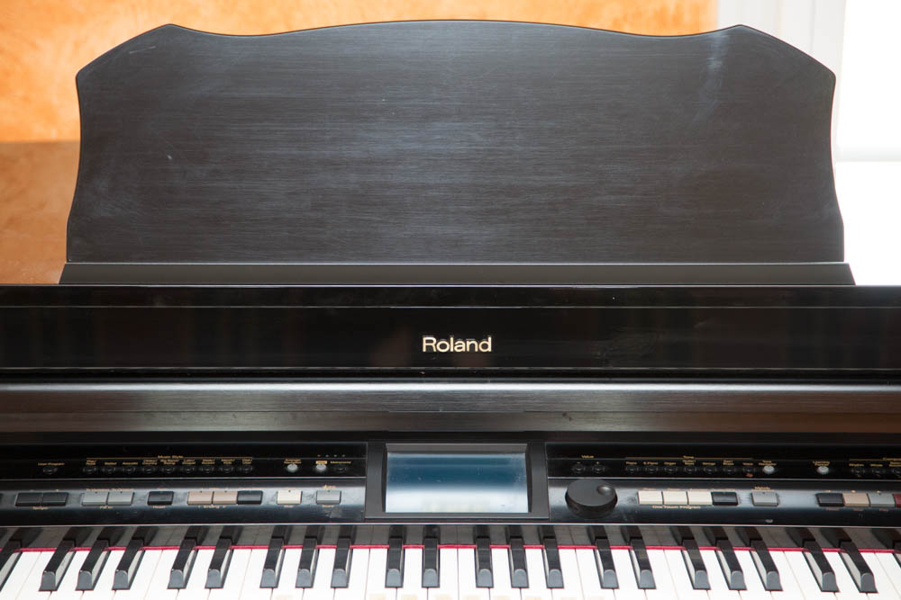 Roland KR-977 Intelligent Mini Grand Piano