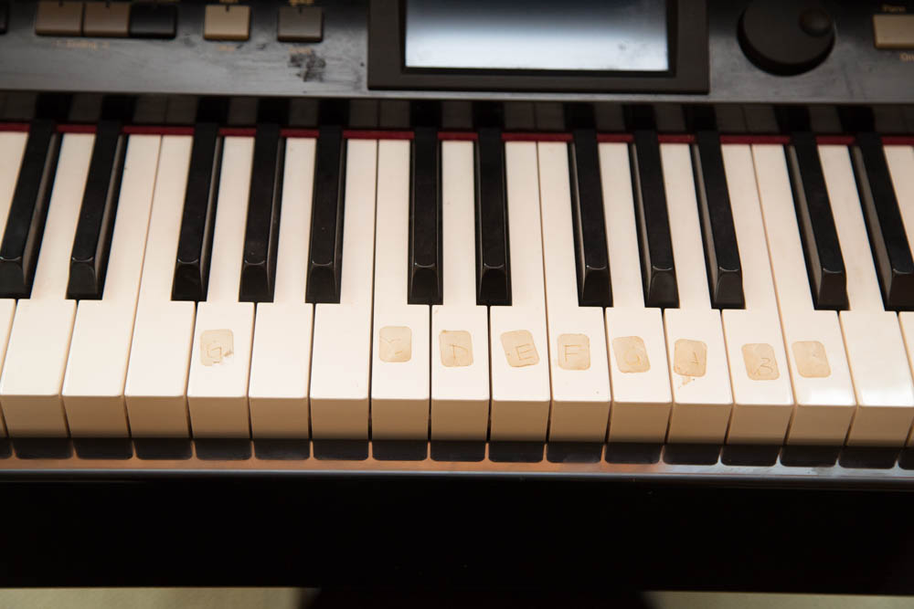 Roland KR-977 Intelligent Mini Grand Piano