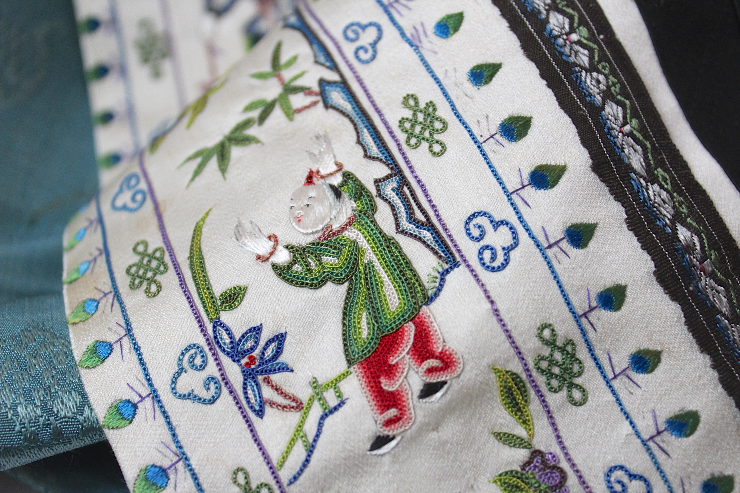 Late 19th Century Chinese Qing Dynasty Period Silk Embroidered Robe