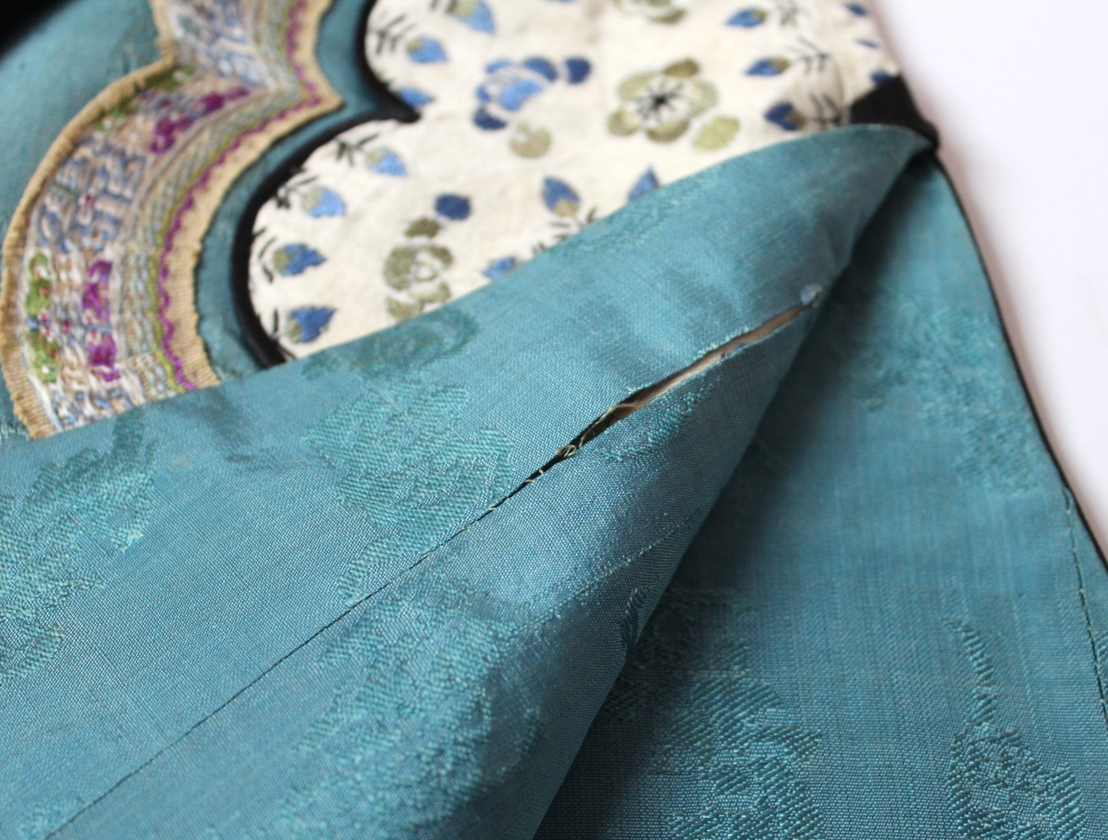 Late 19th Century Chinese Qing Dynasty Period Silk Embroidered Robe