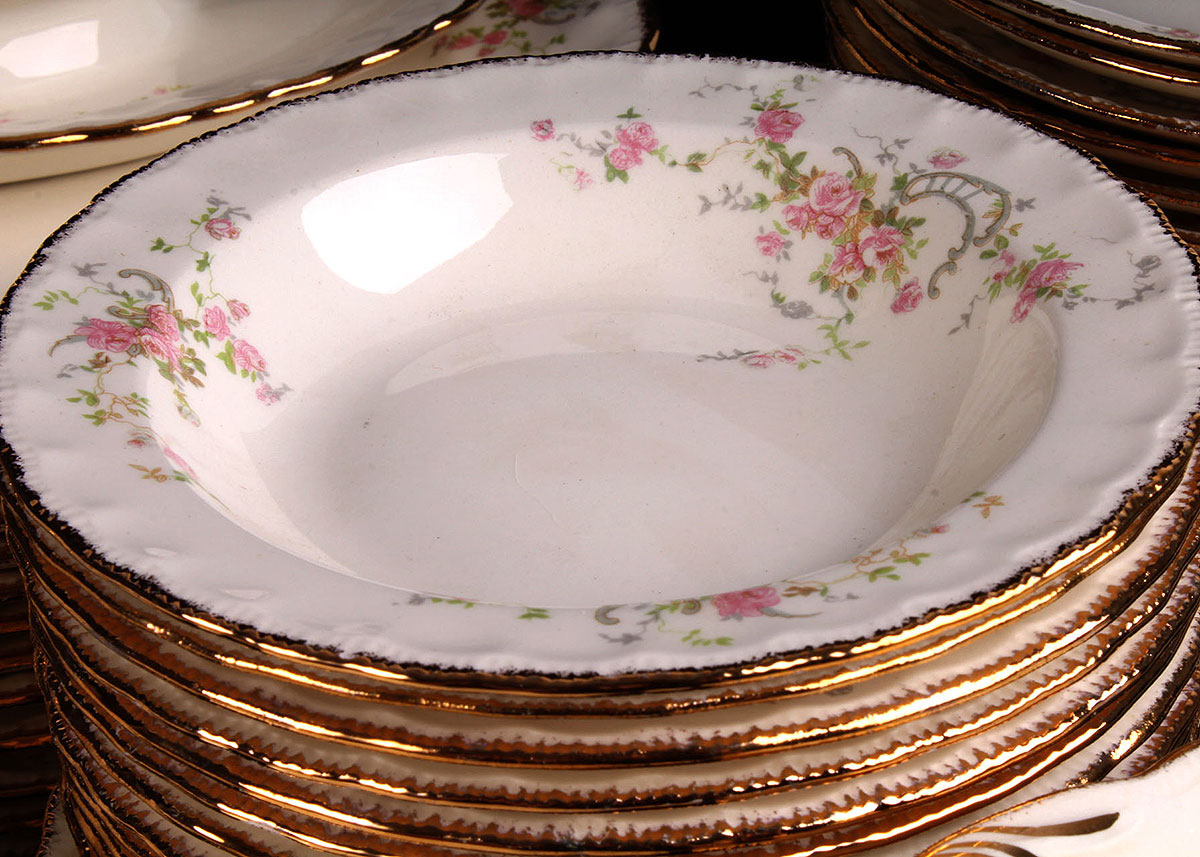 "Jean" by Pope Gosser 87 Piece China Set