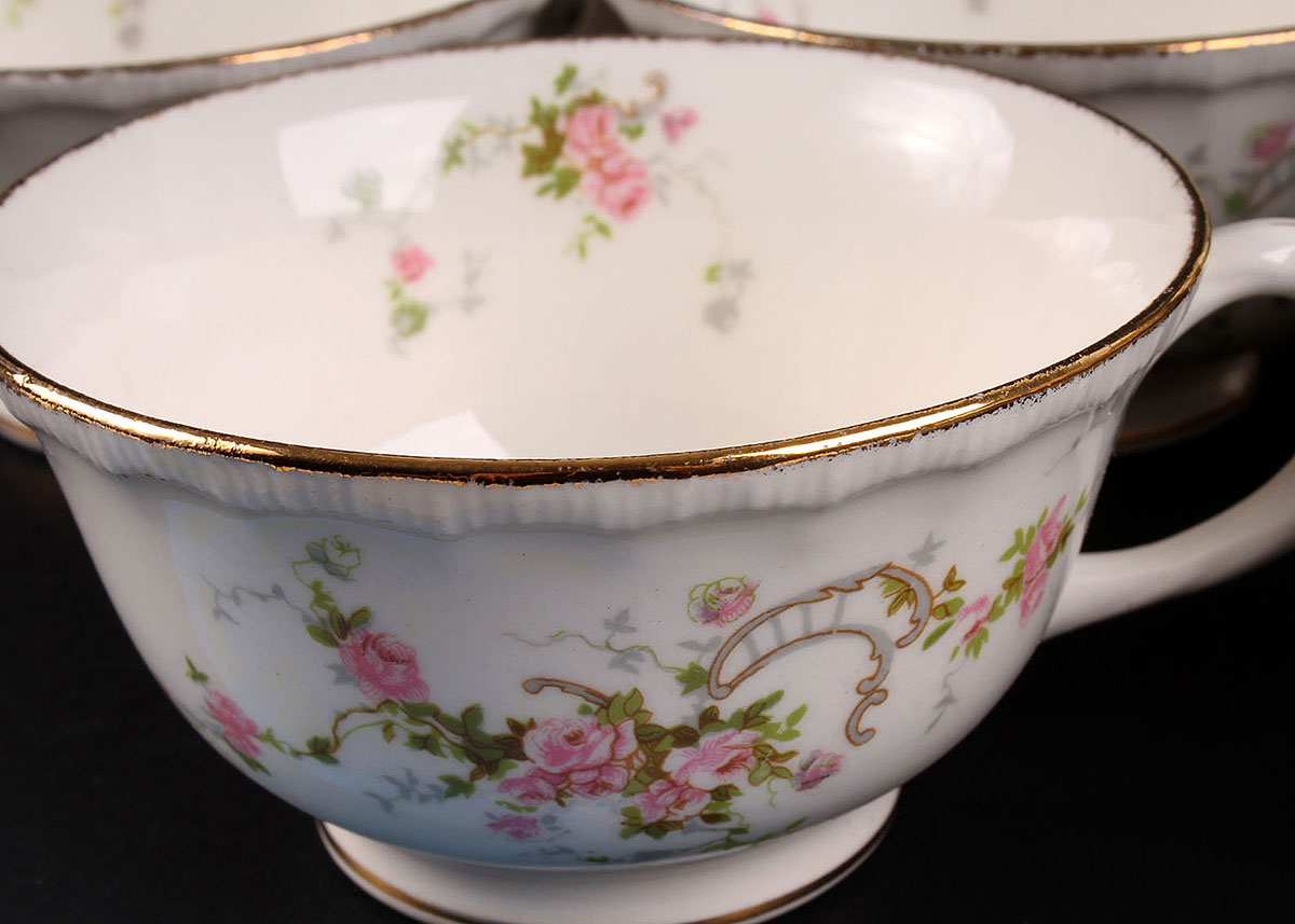 "Jean" by Pope Gosser 87 Piece China Set