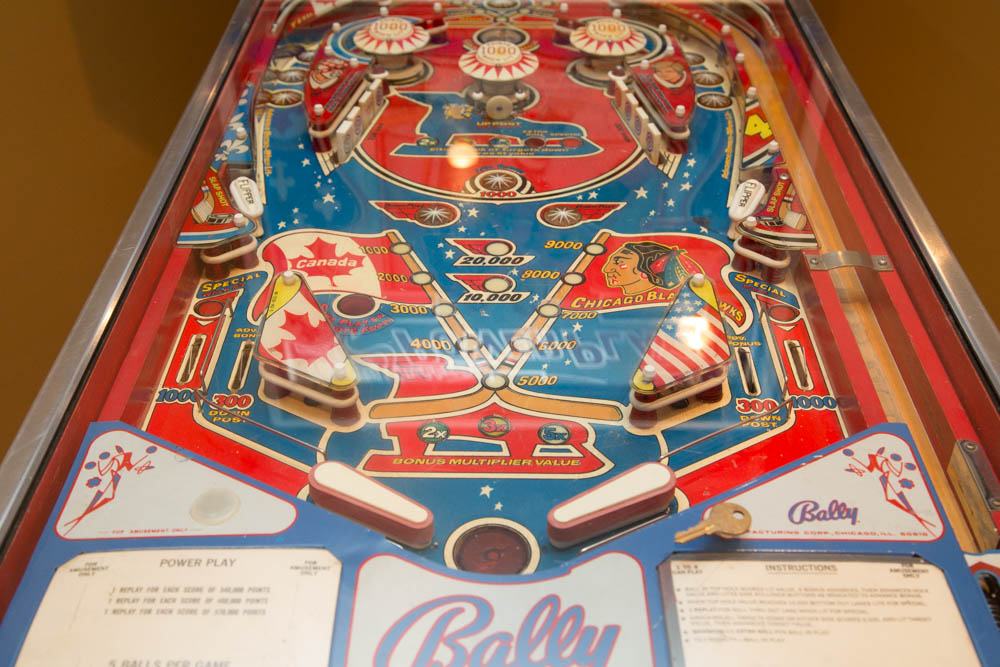Bally 1977 Bobby Orr Power Play Pinball Machine