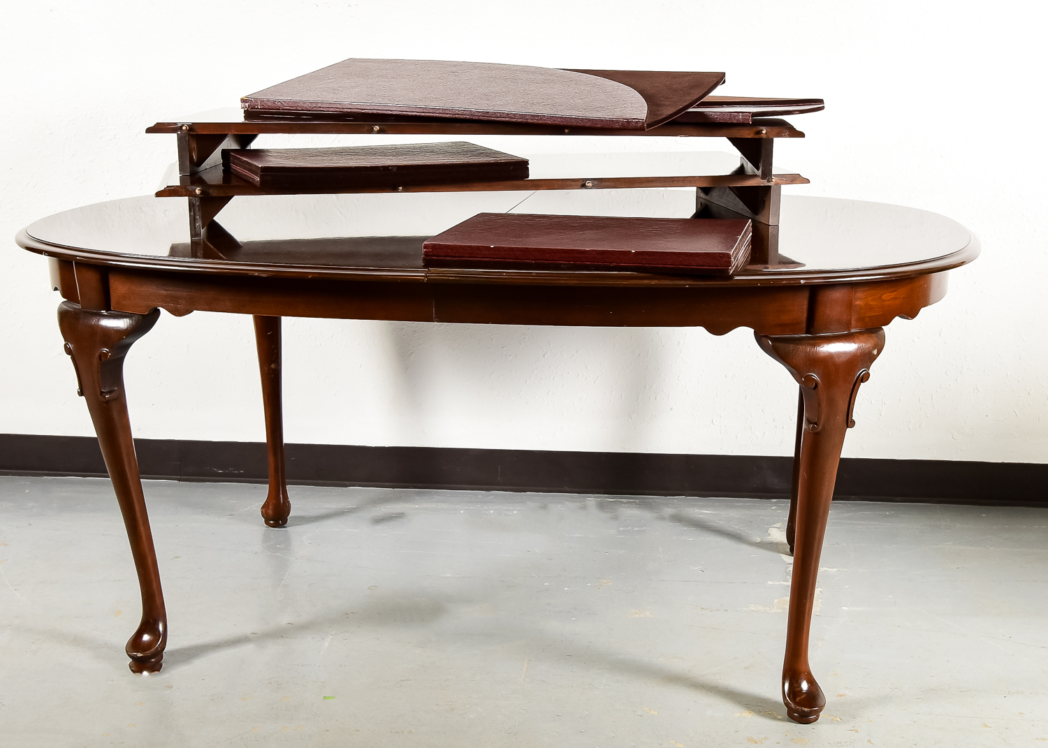 Ethan Allen Oval Dining Room Table