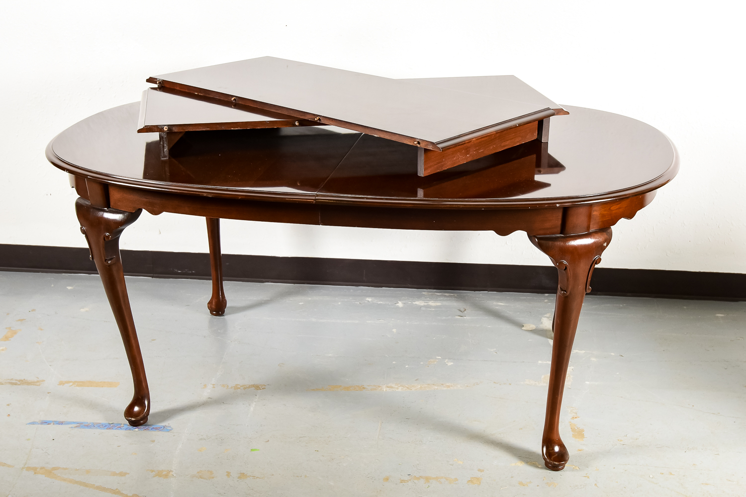 Ethan Allen Oval Dining Room Table
