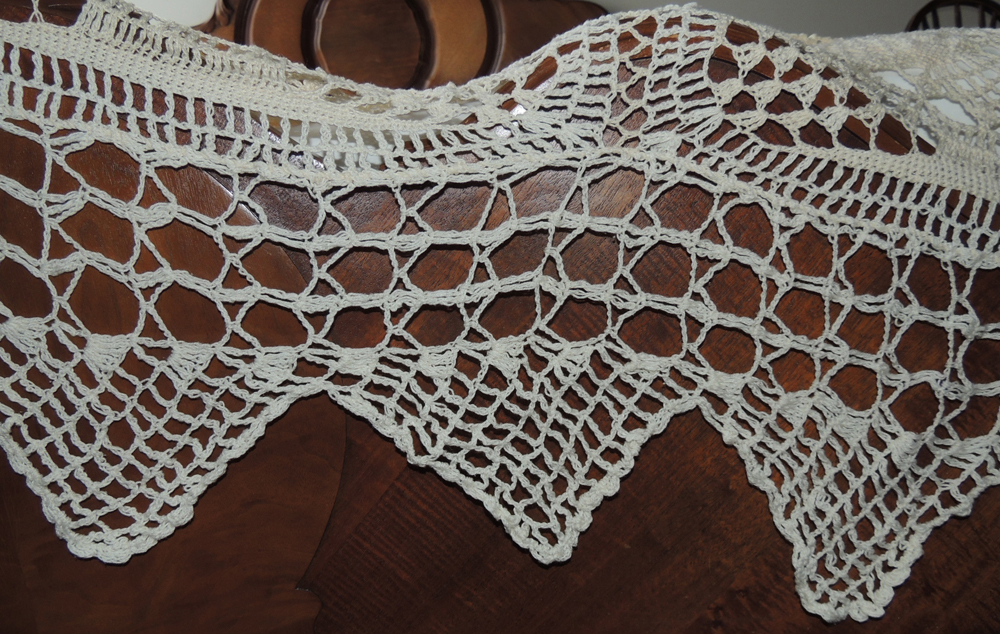 Vintage Apron, Linens and Crochet Bedspread