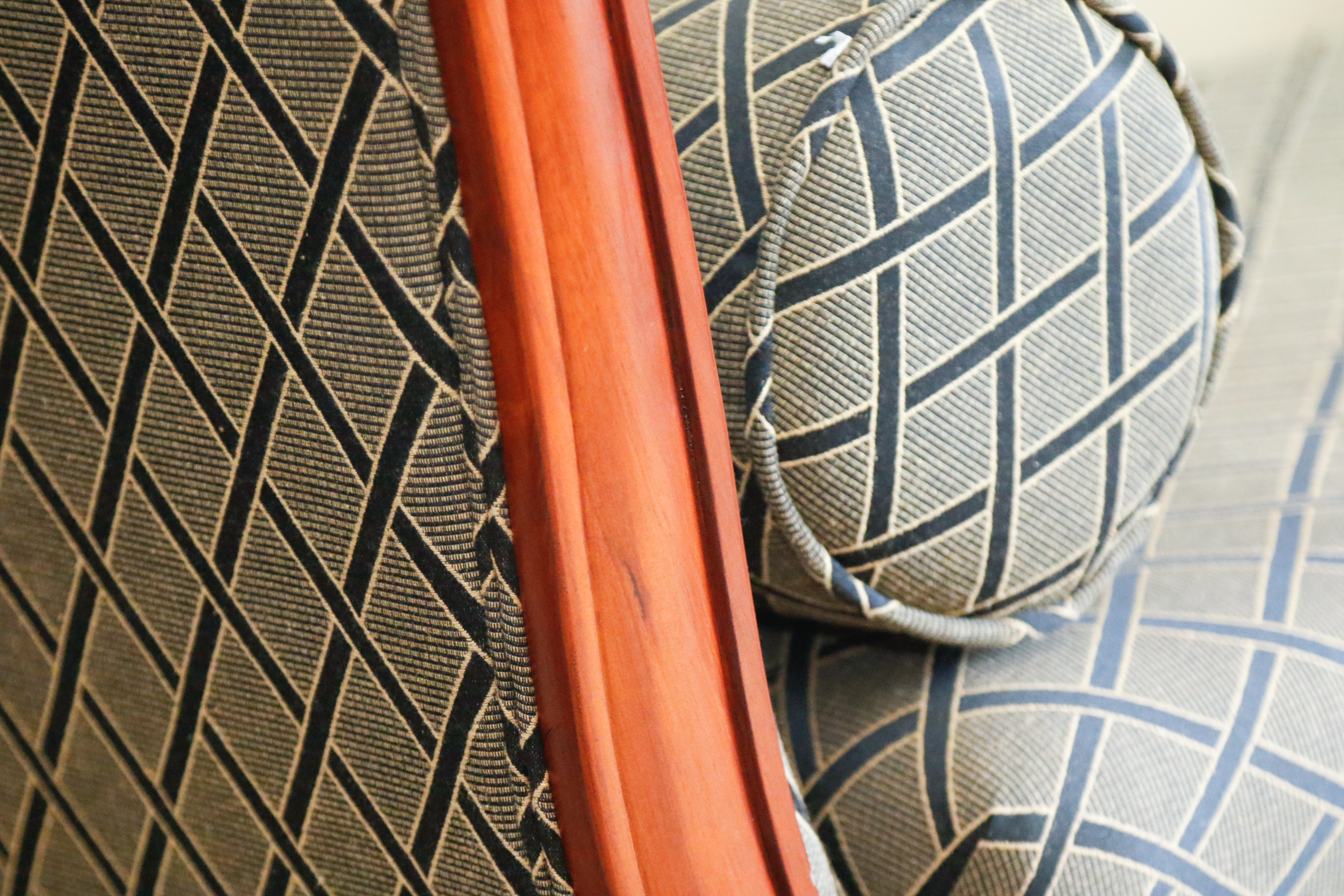 Fainting Style Chaise Lounge