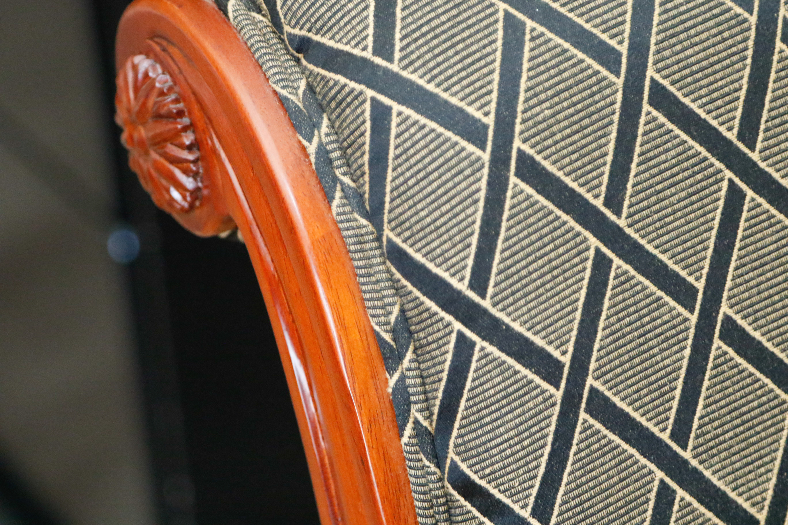 Fainting Style Chaise Lounge