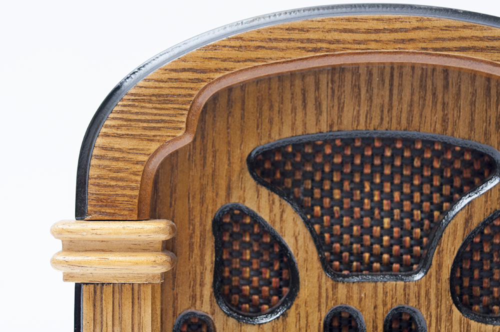 Vintage Reproduction AM/FM Radio