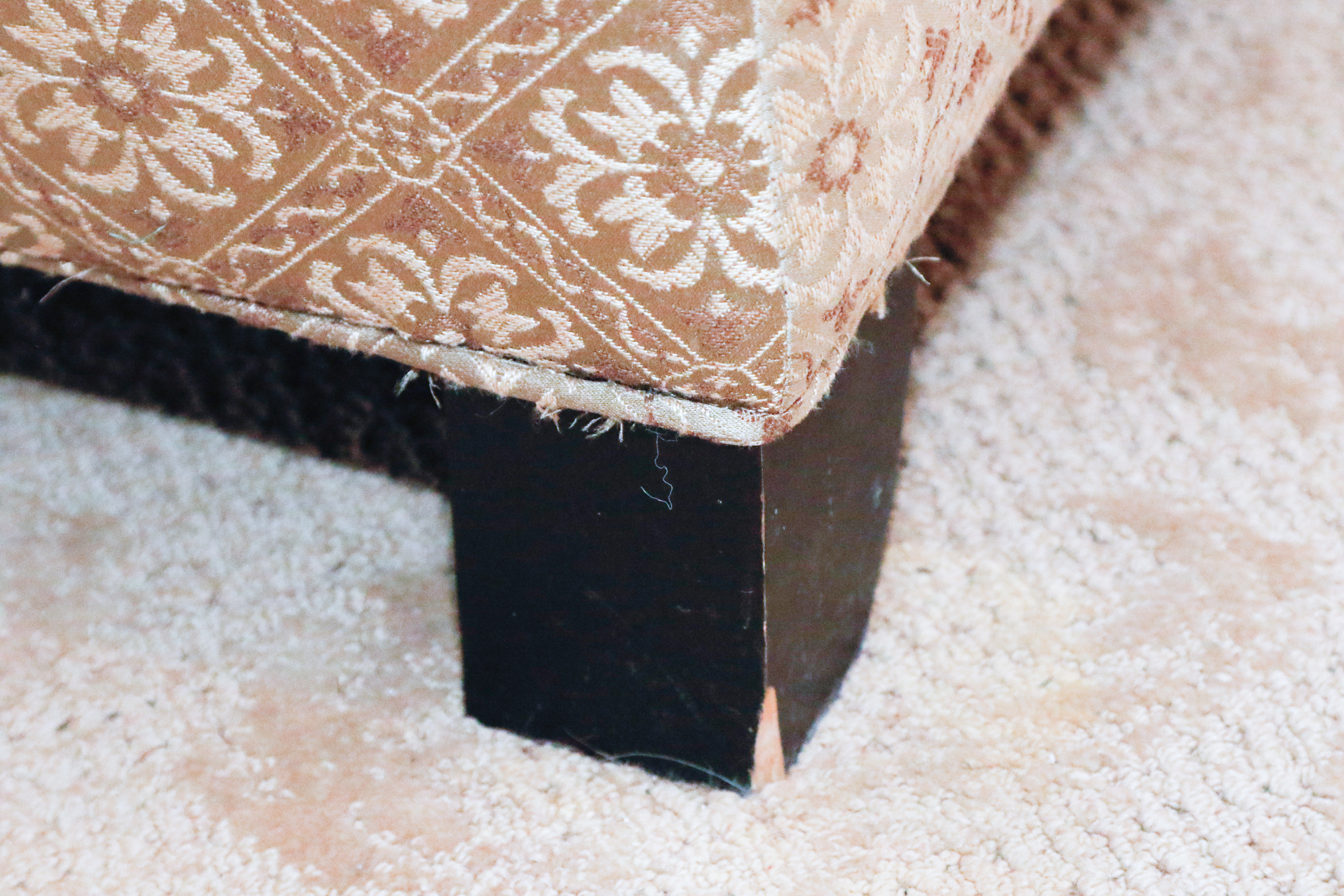 Oversize Chaise Lounge