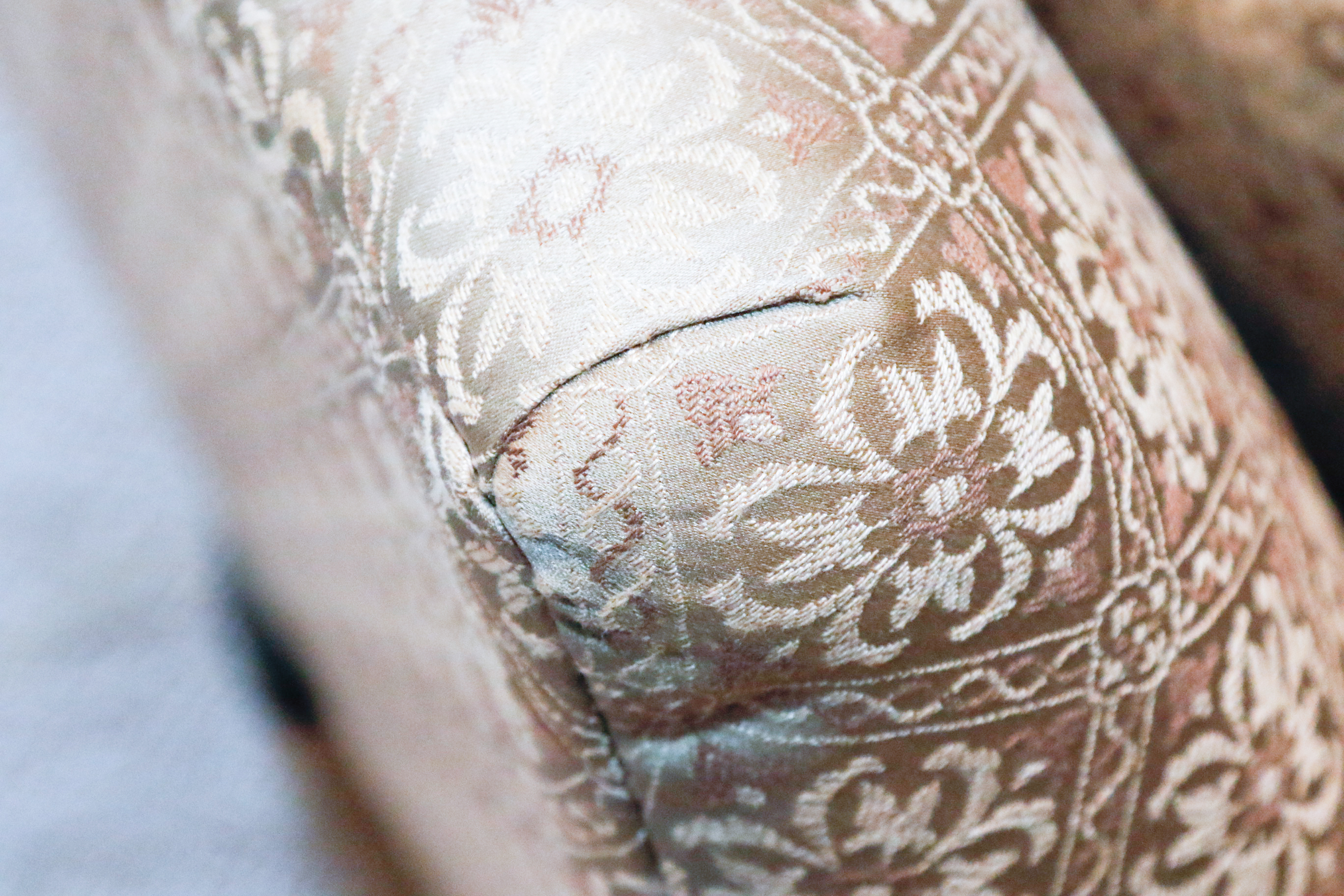 Oversize Chaise Lounge