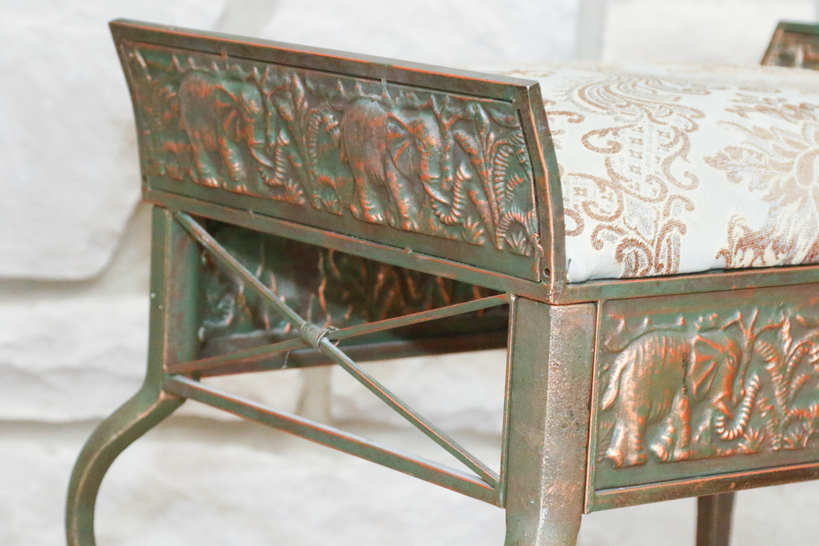 Metal Cushioned Vanity Seat