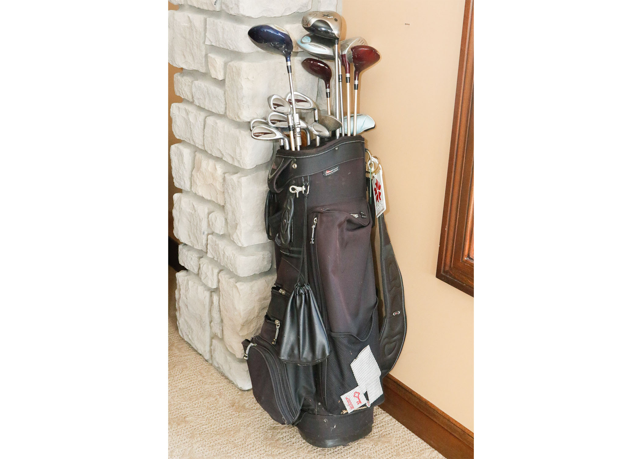 Men's Golf Bag with Clubs