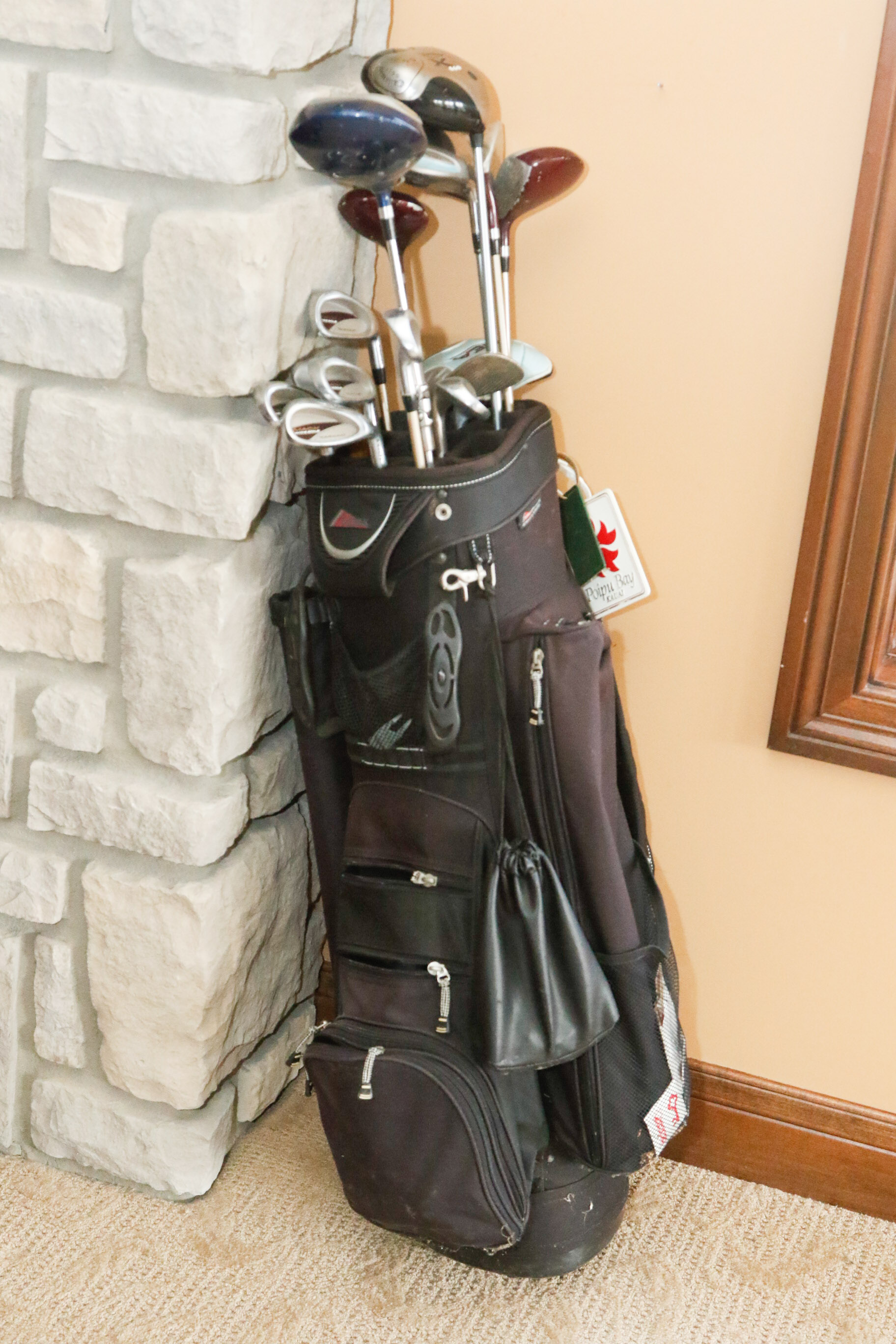 Men's Golf Bag with Clubs