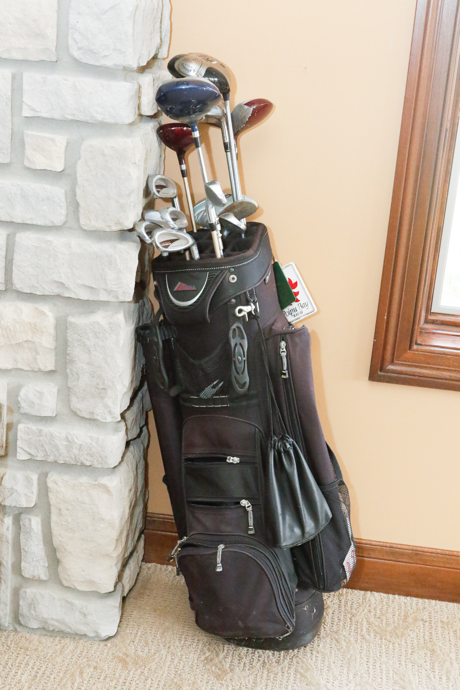 Men's Golf Bag with Clubs