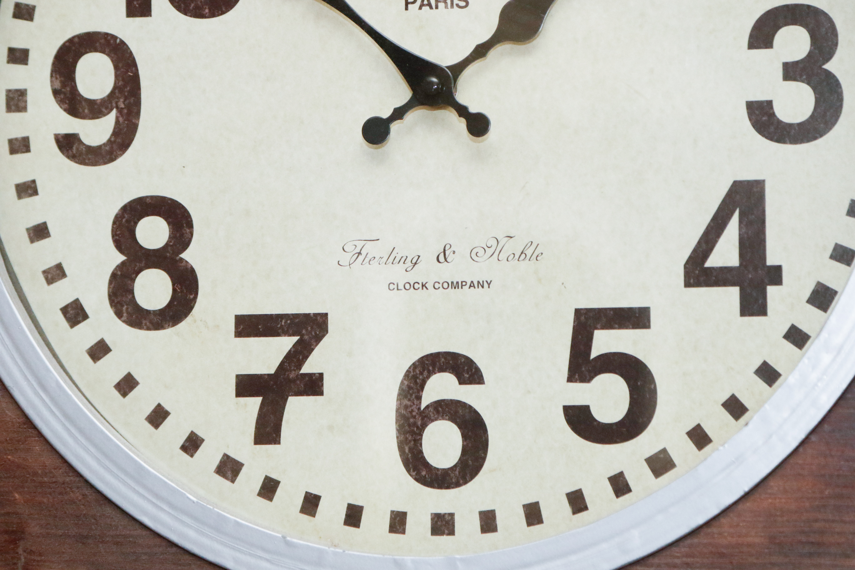 Union Hotel Decorative Wall Clock