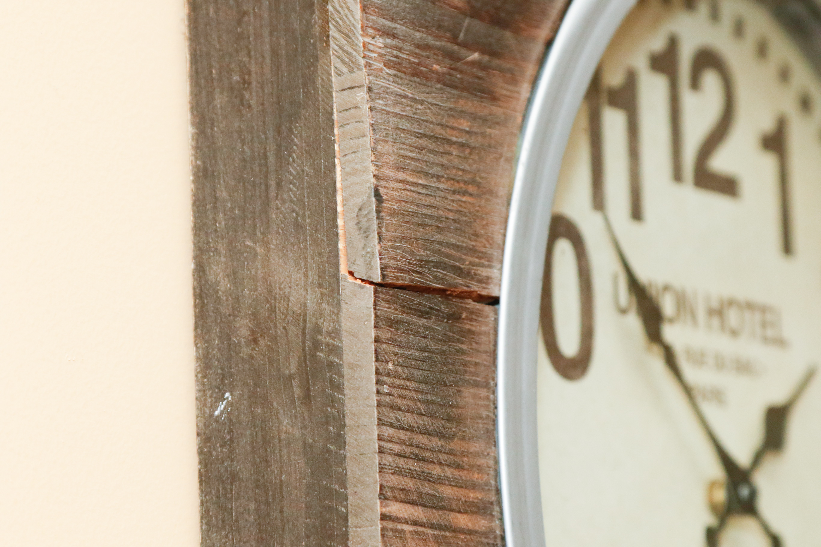 Union Hotel Decorative Wall Clock