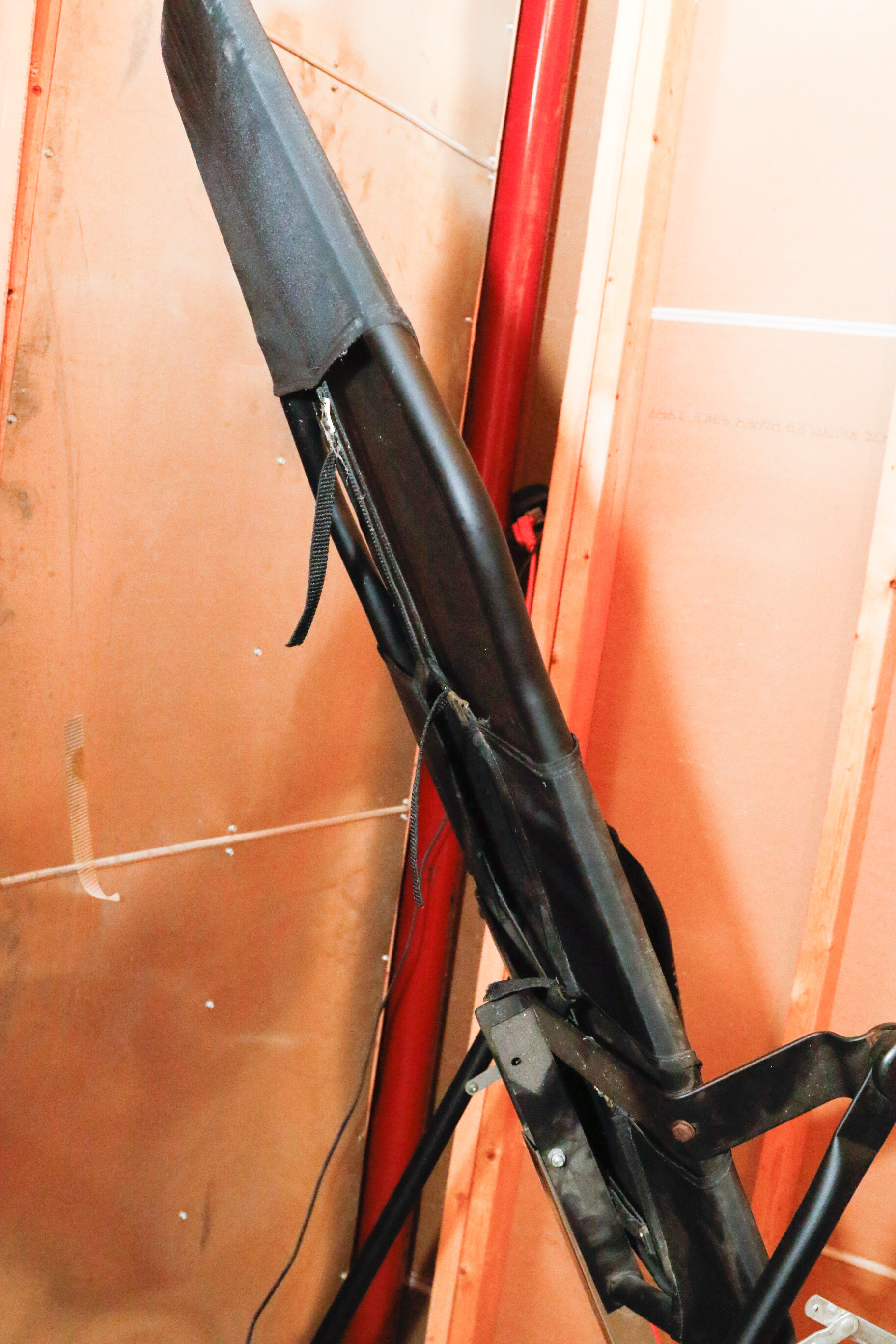 Gravity Guiding System Inversion Table