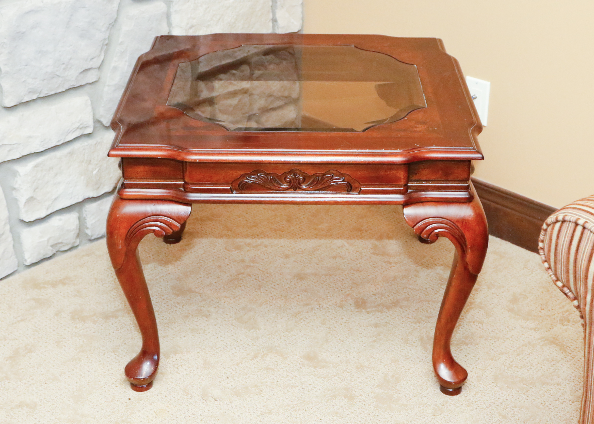 Queen Anne Style Side Table