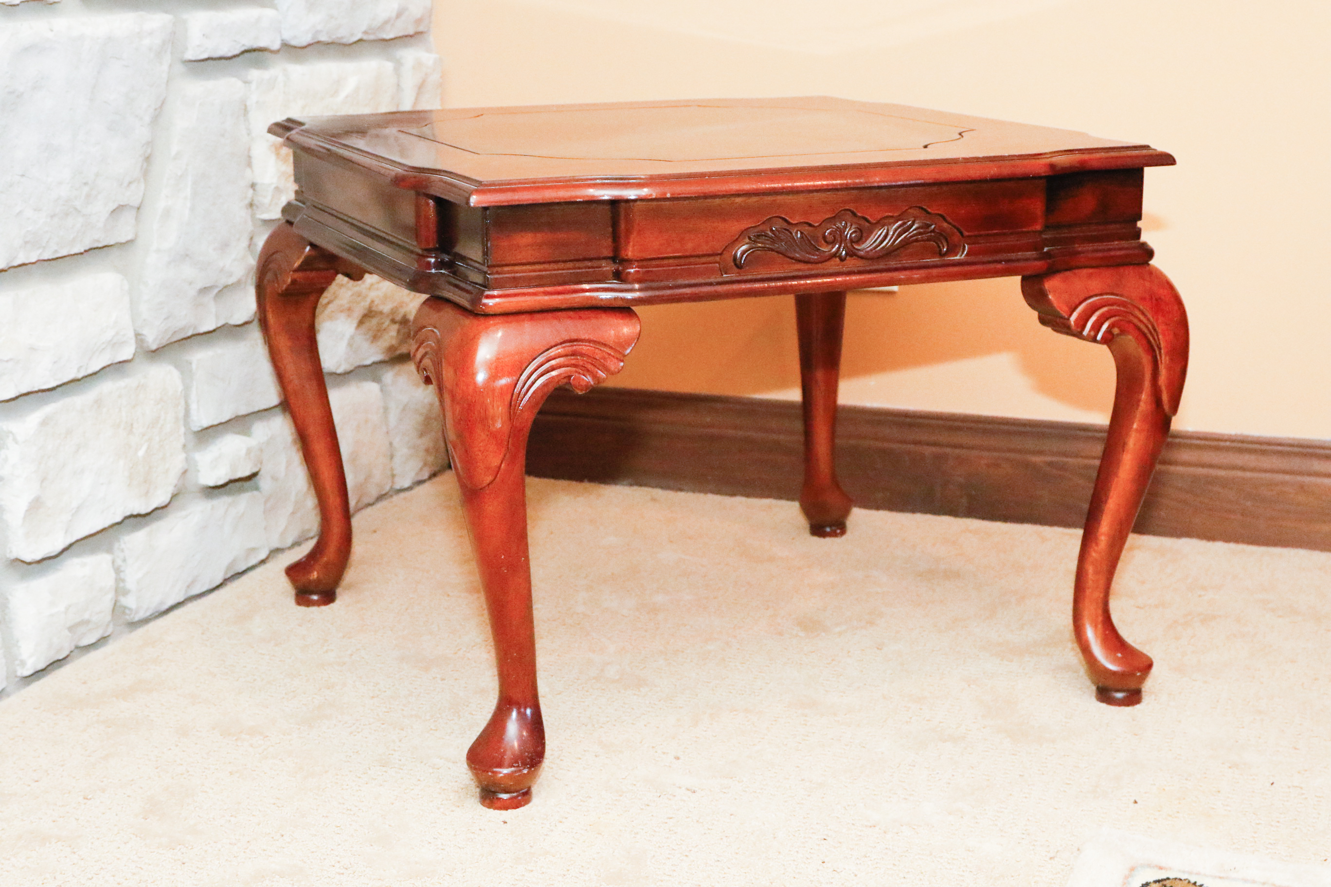 Queen Anne Style Side Table