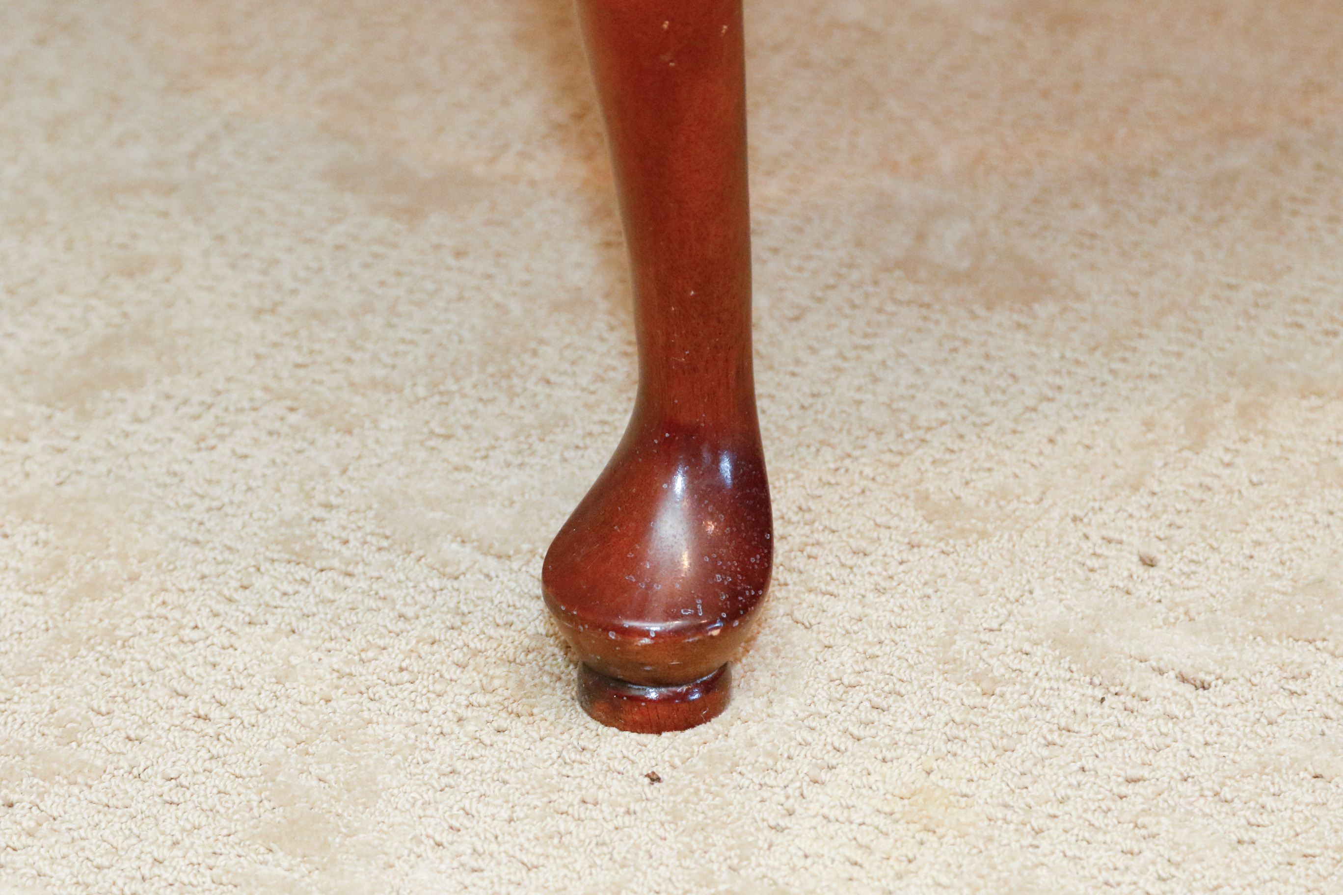 Queen Anne Style Side Table