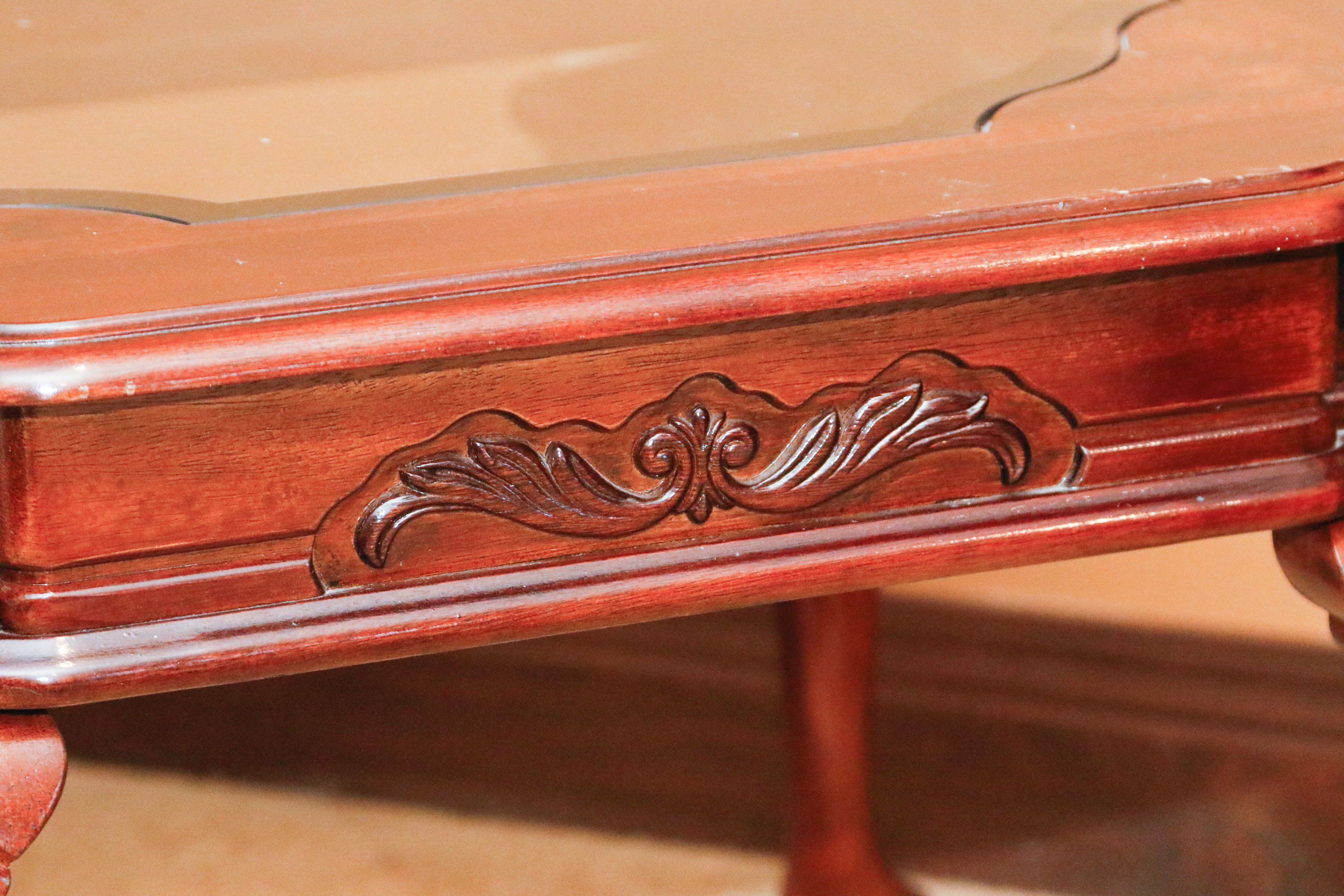 Queen Anne Style Side Table