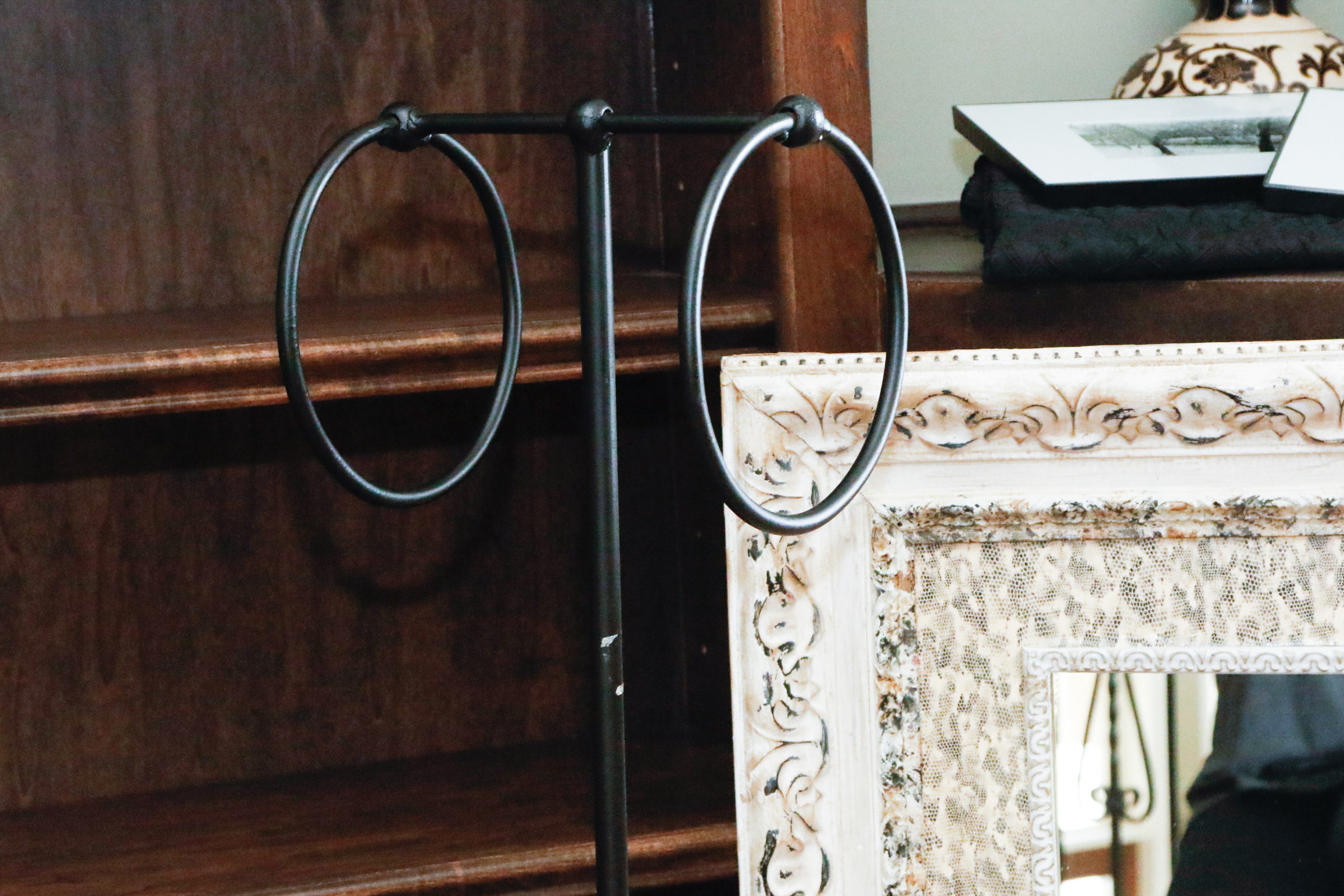 Black, Gold and Leopard Accent Bed and Bath Decor