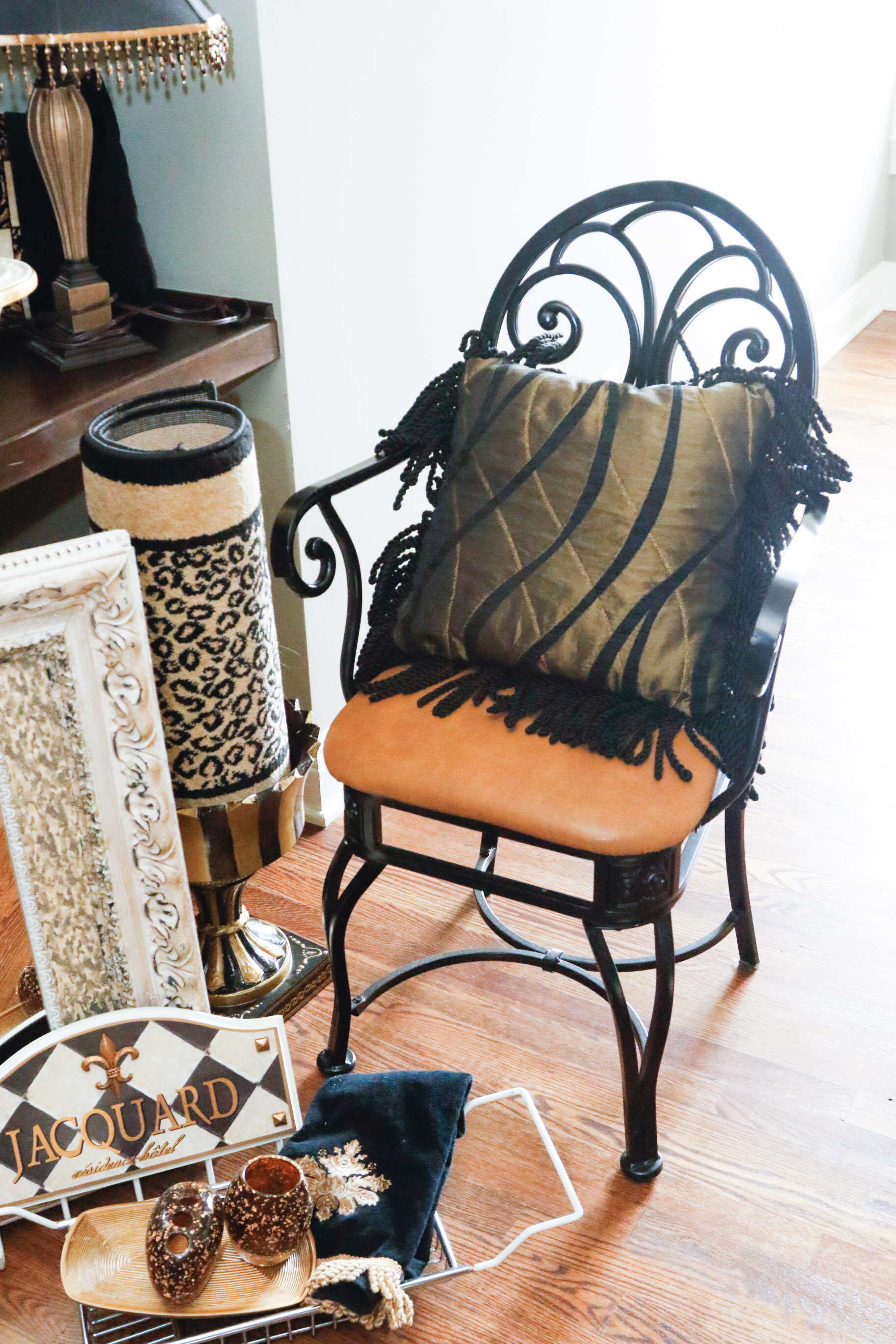 Black, Gold and Leopard Accent Bed and Bath Decor