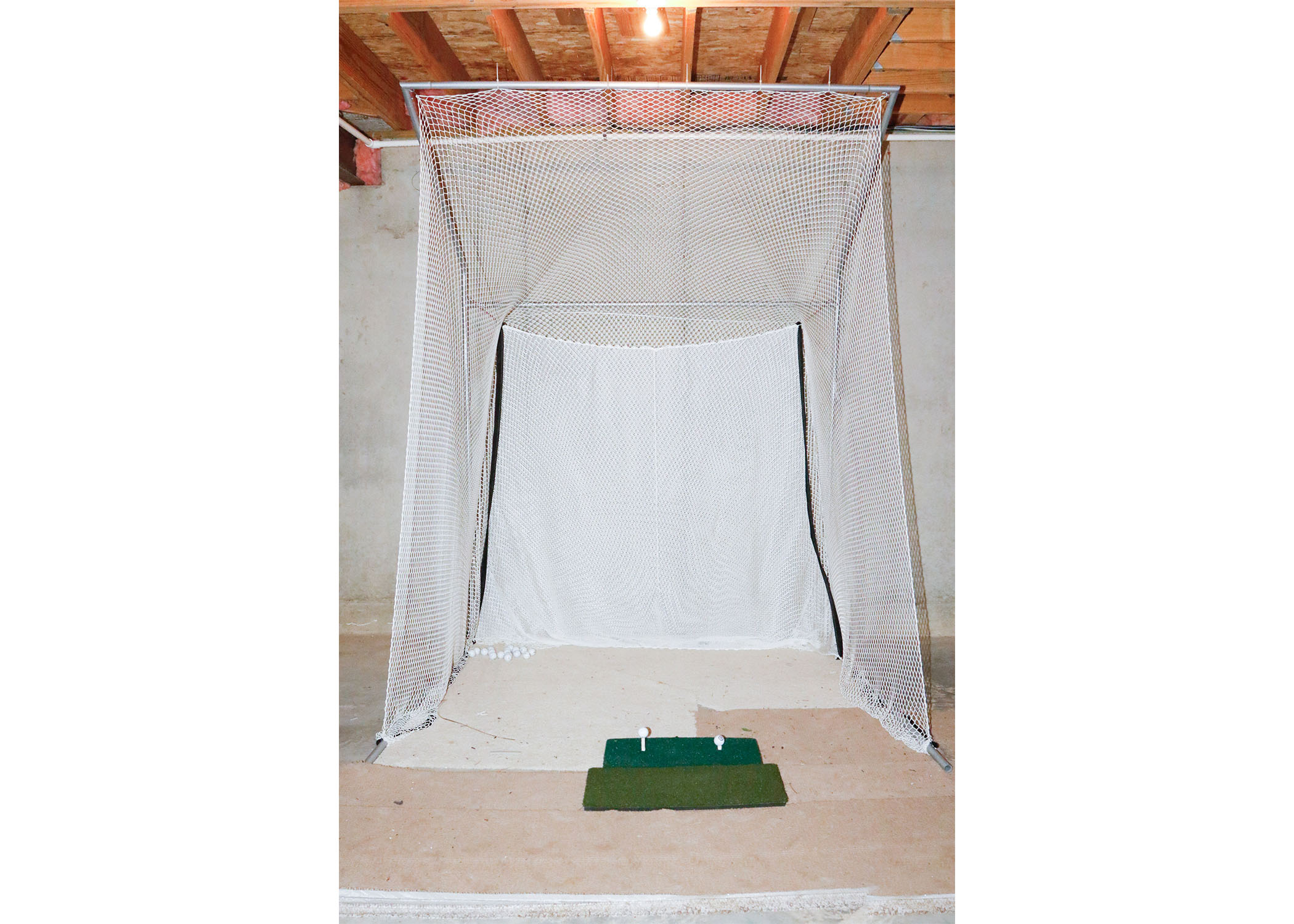 Enclosed Indoor Golf Driving Net