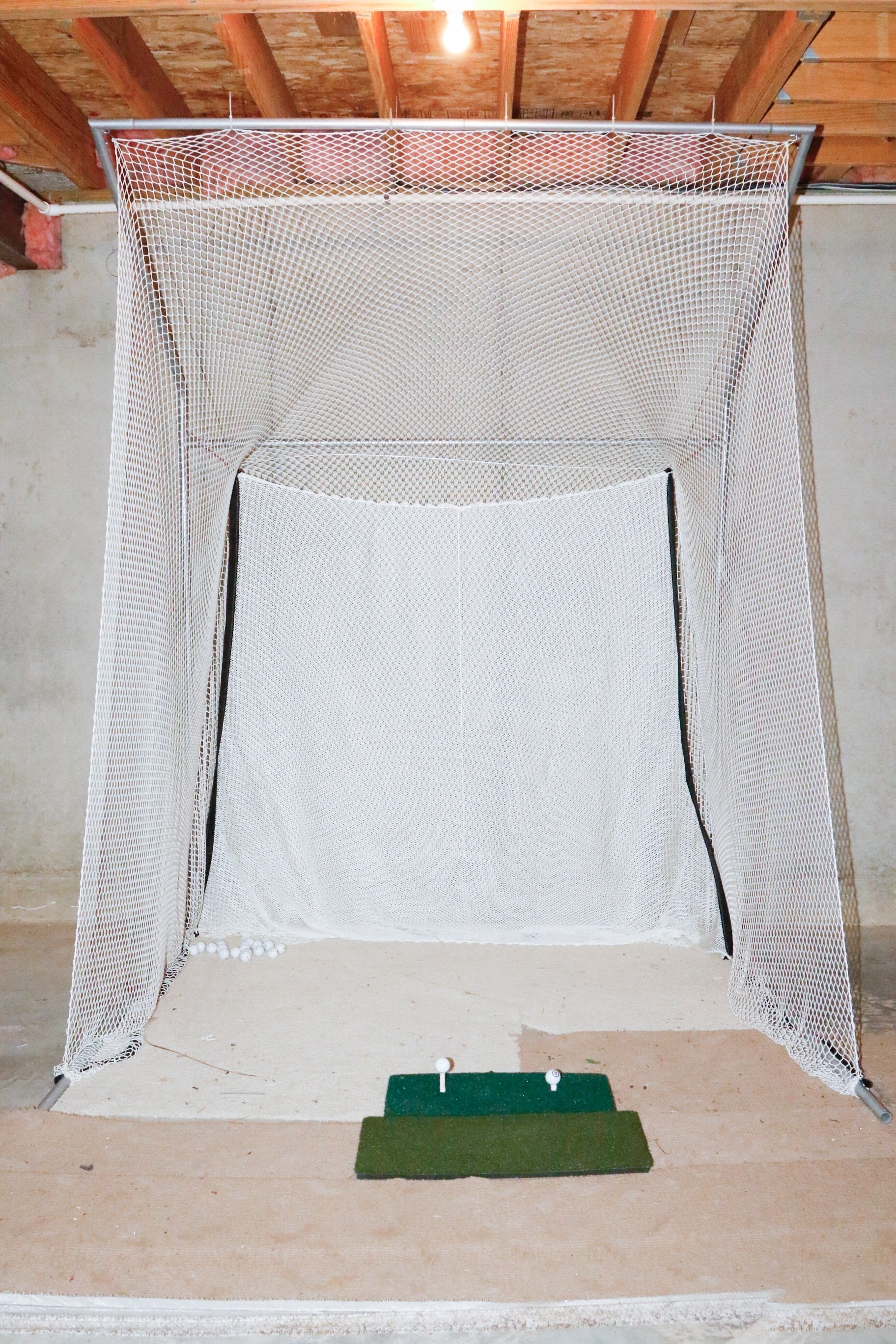 Enclosed Indoor Golf Driving Net