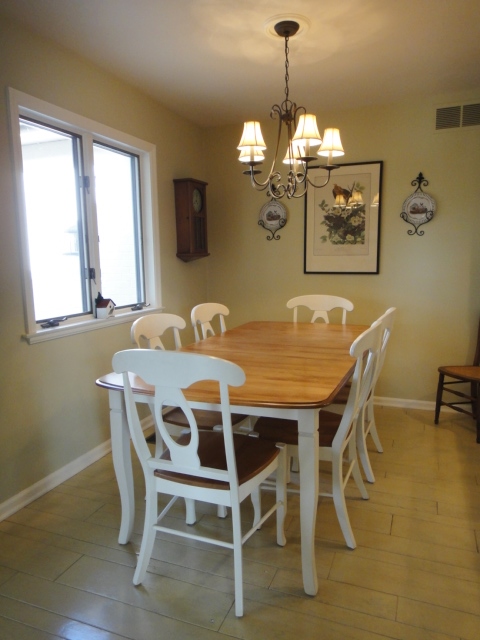 Portfolio Shermag Dining Table and Six Chairs