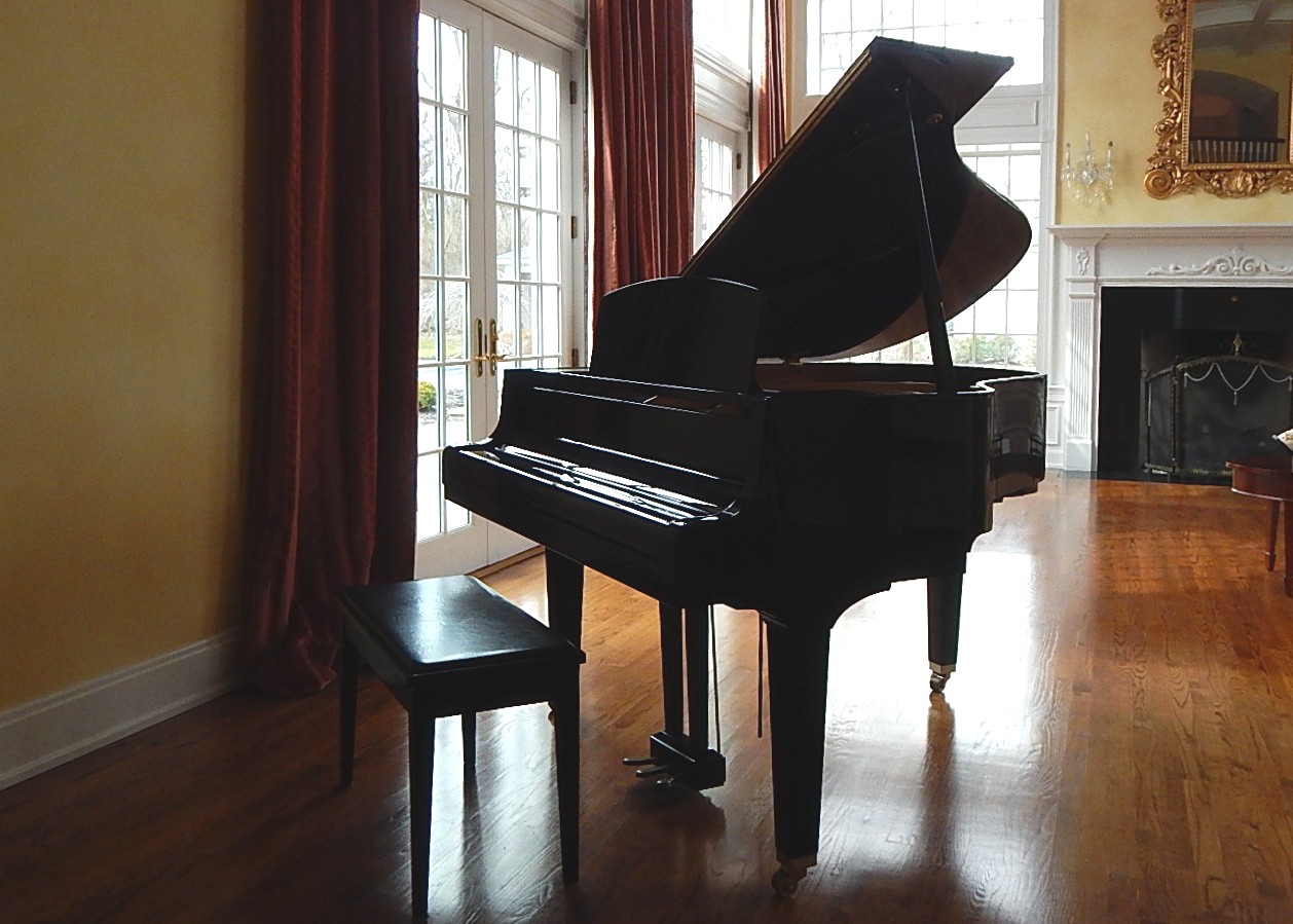 Yamaha GH1 Baby Grand Piano