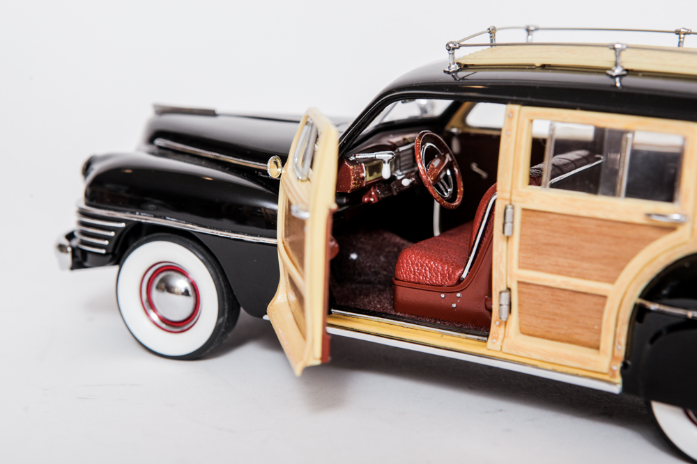 Collection of Chrysler Town and Country Model Cars