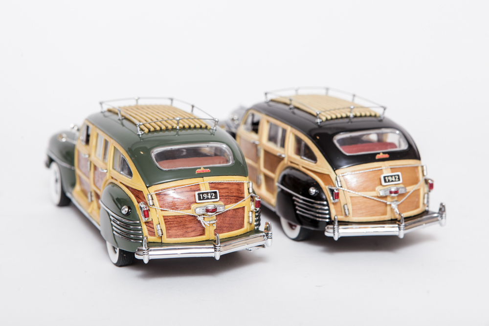Collection of Chrysler Town and Country Model Cars