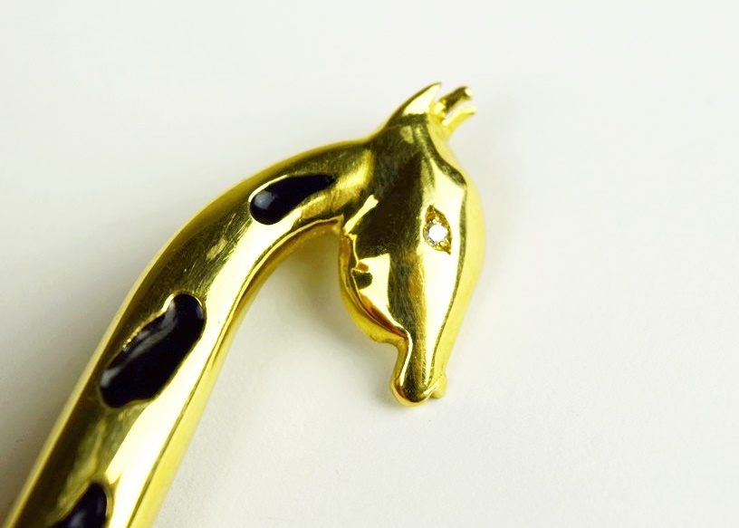 18 K Yellow Gold Giraffe Brooch