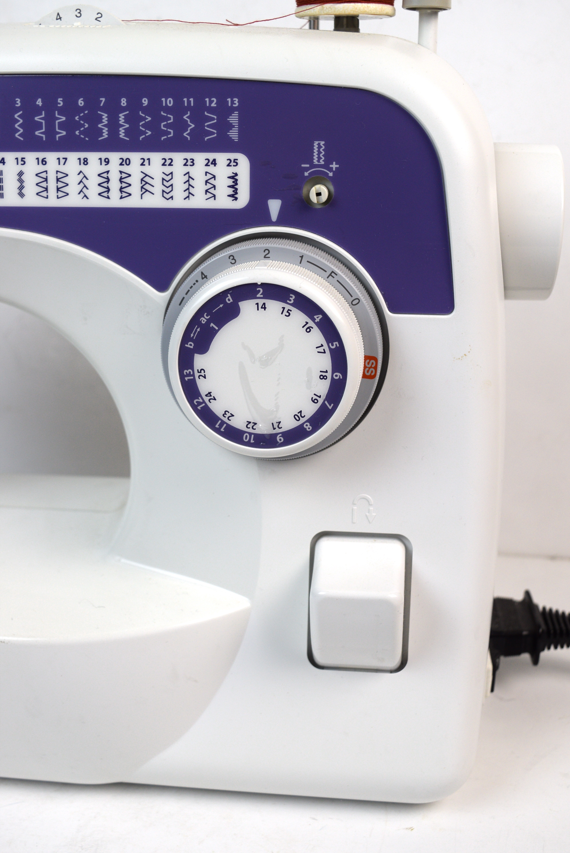 Brother XL-2600 Sewing Machine